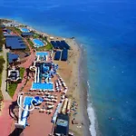 Xeno Eftalia منتجع 4*